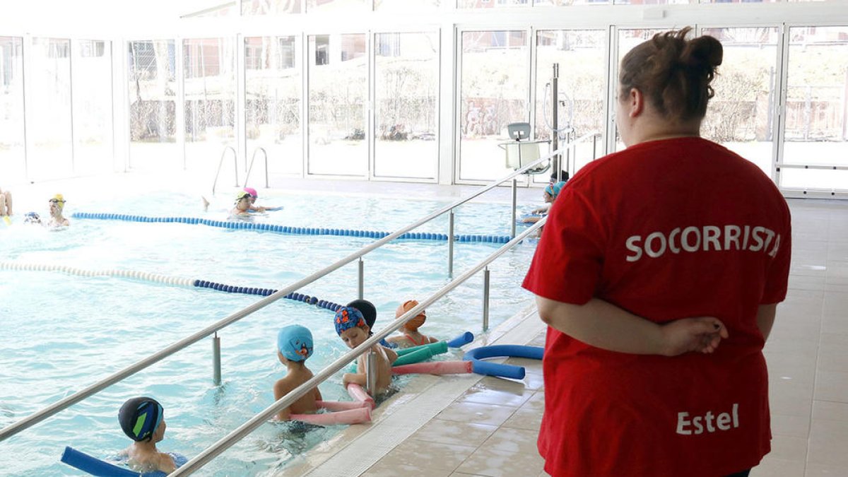 El Govern amplia el termini per la regularització professional dels socorristes