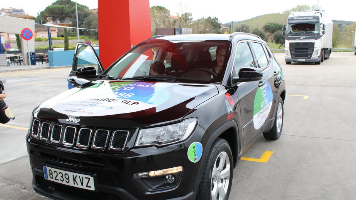 Repsol y Auto88 colaboran para crear Jeeps 'de etiqueta'