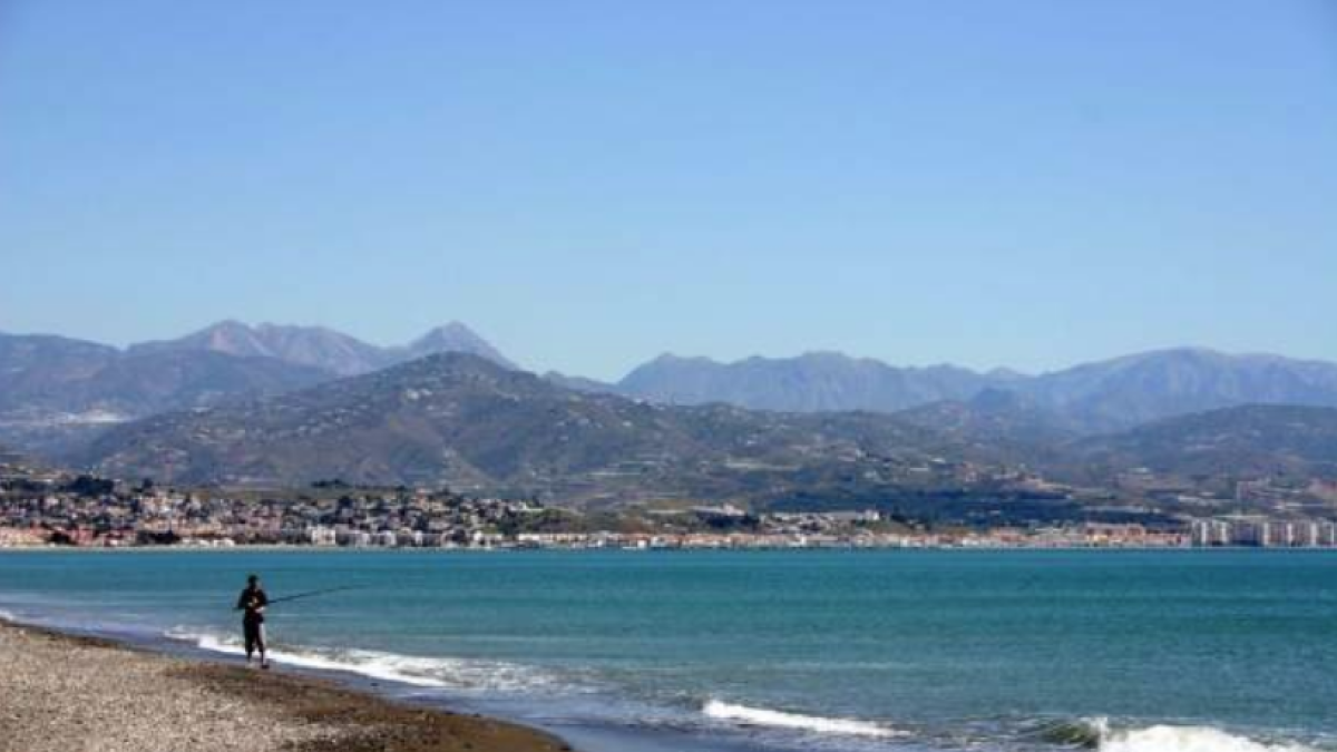 Detinguda per intentar tirar al seu nadó de 15 dies a una sèquia