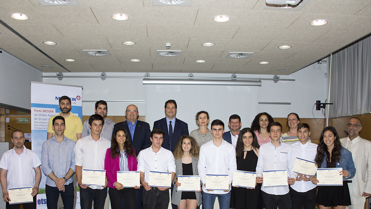 Estudiantes de la ETSEQ reciben el 7º Premio Messer