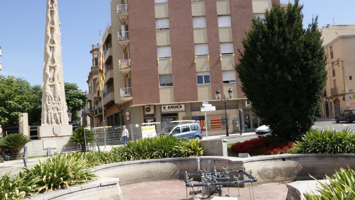 lluminosa, Valls, Font de la Manxa, font ornamental