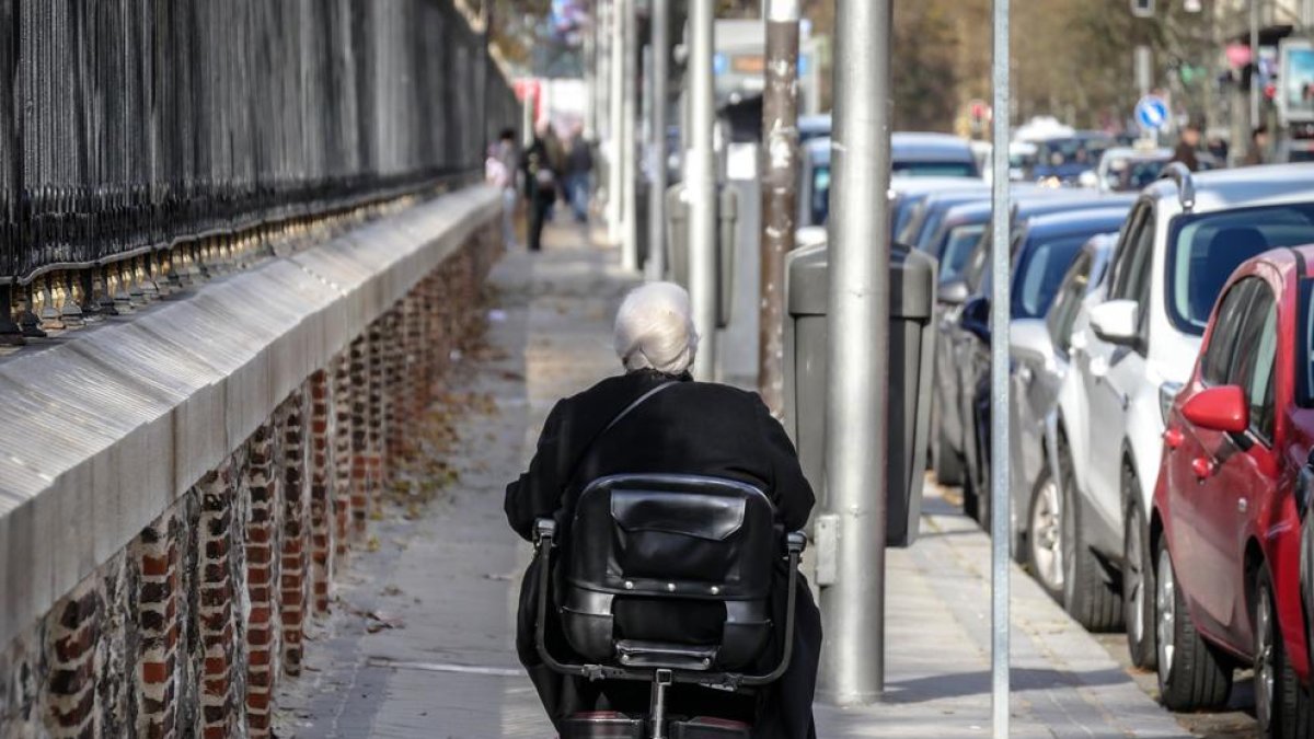 Una hospitalense pide ayuda para una silla de ruedas