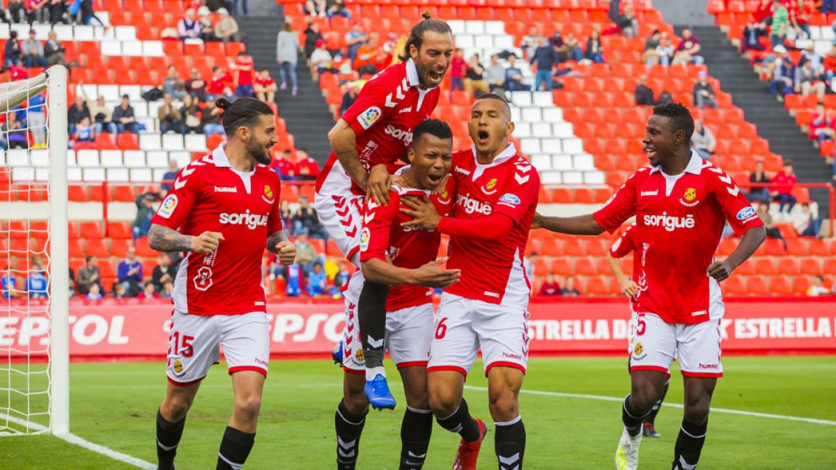 Ocho jornadas de infarto para intentar mantener la categoría un año más