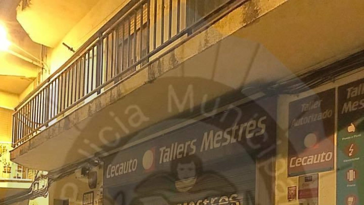 Cuatro detenidos por robar en tres establecimientos durante la noche en el Vendrell