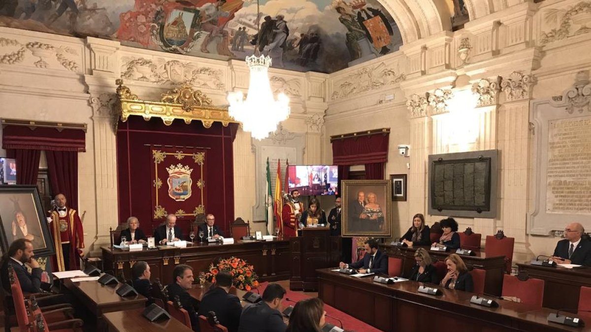 Ciutadans presenta una moció a l'Ajuntament de Màlaga per a «tocar els collons»