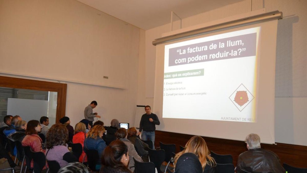 Més de 170 famílies perdran l'ajut per no anar als tallers d'estalvi energètic