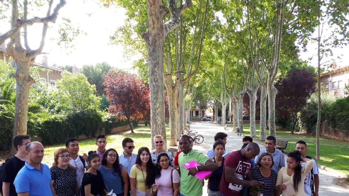 Imagen de alumnos del CNL.