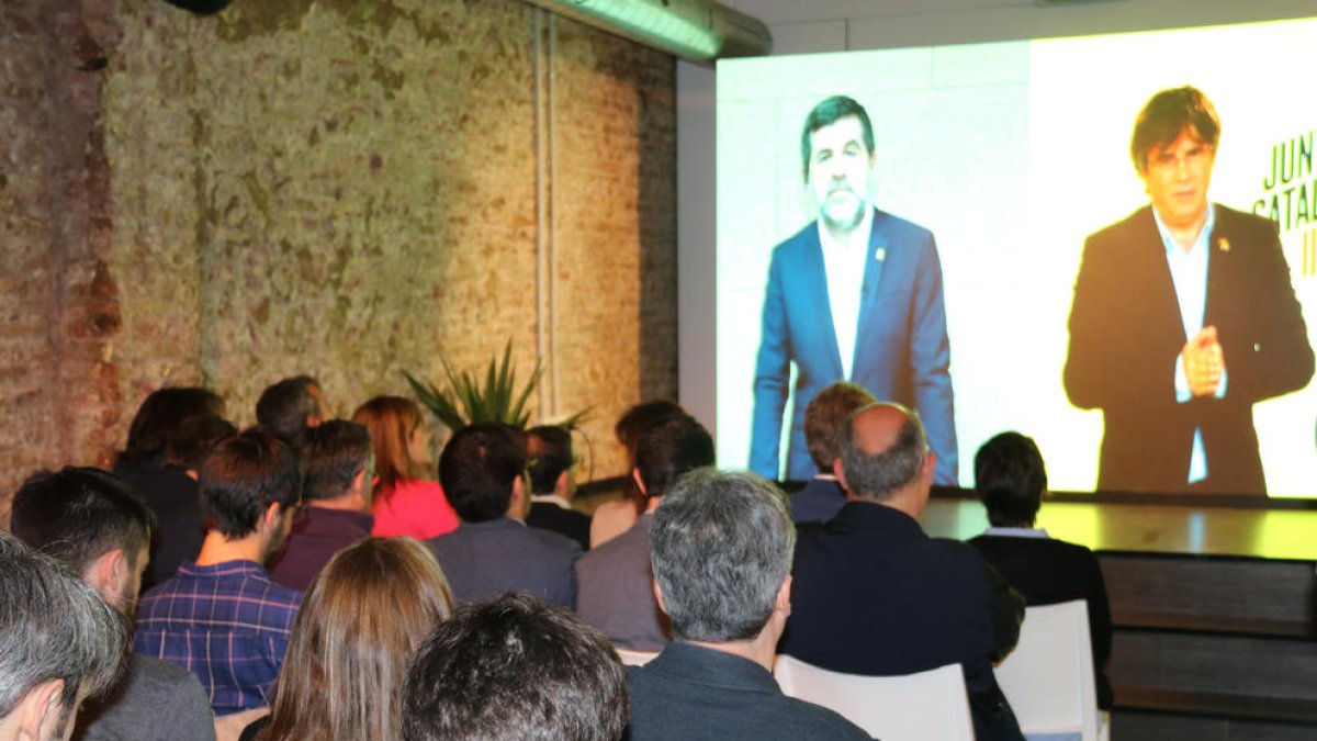 Puigdemont, a Jordi Sànchez: «El espíritu del 1-O garantizará que nuestro deseo de abrazarnos sea realidad»