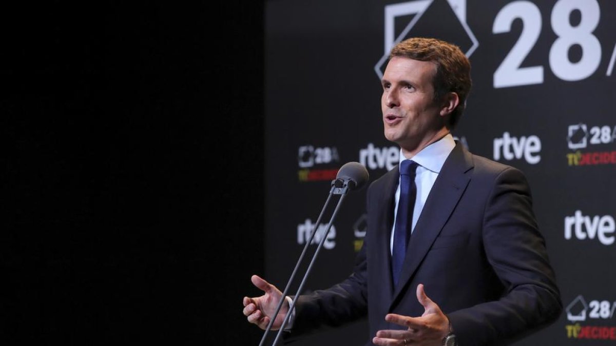 Casado y Rivera acusan a Sánchez de pactar con Torra y escaños a cambio del indulto de los presos independentistas