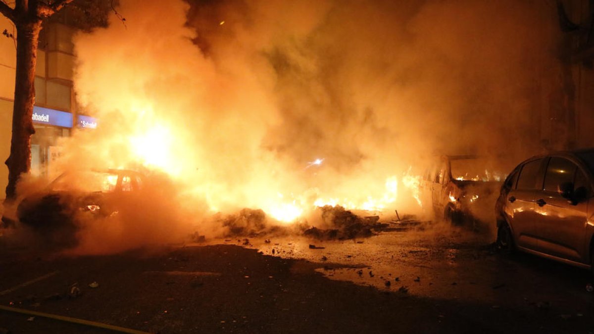 aldarulls, Barcelona, incendi cotxes, sentència 1-O