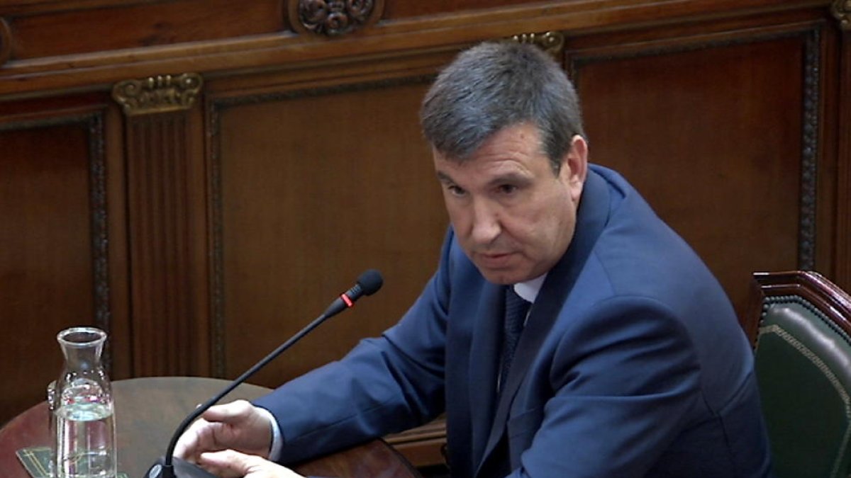 El cap de mediació de Mossos defensa que Sànchez i Cuixart van col·laborar «en tot el que podien» per desconvocar el 20-S
