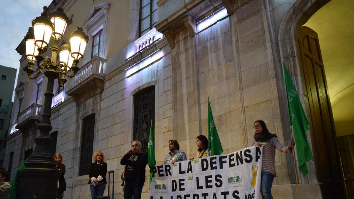 Entitats de la comunitat educativa tarragonina, en contra de les detencions