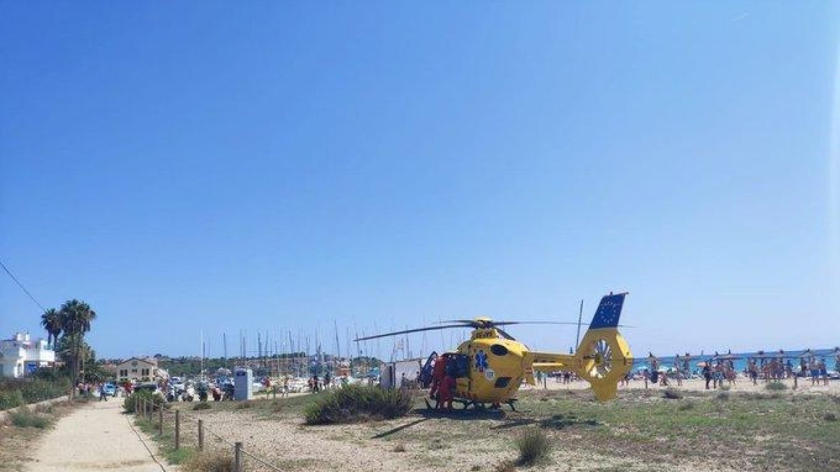 Evacuada una mujer de 68 años a punto de ahogarse en la playa de Altafulla