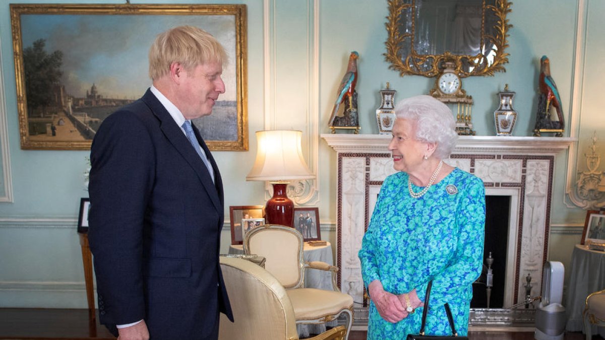 reina Elisabet II, parlamento británico, Boris Johnson