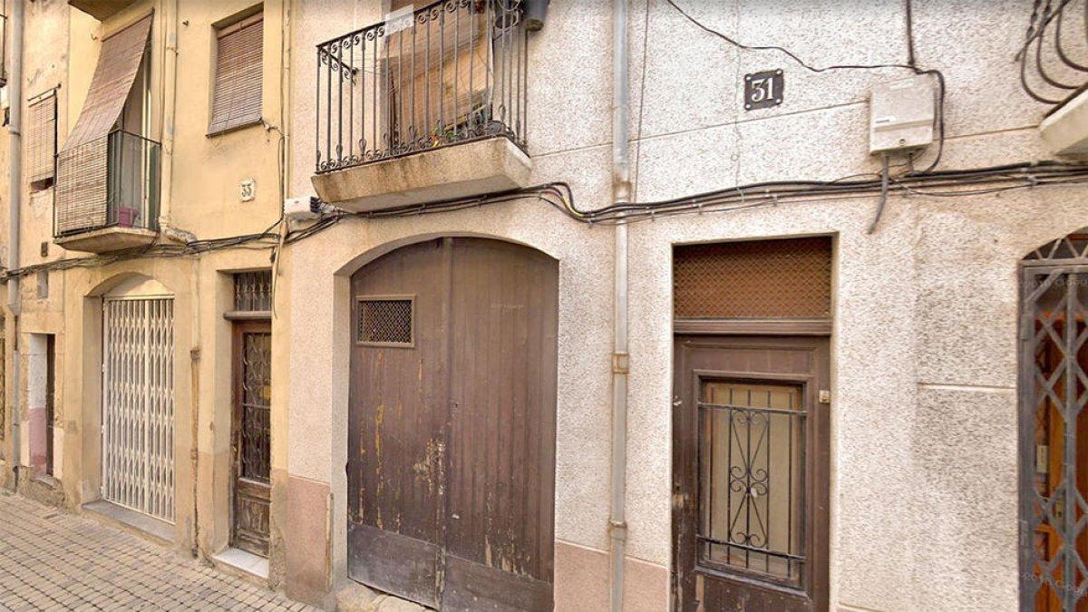 Encuentran a una mujer amordazada en una vivienda que se ha incendiado