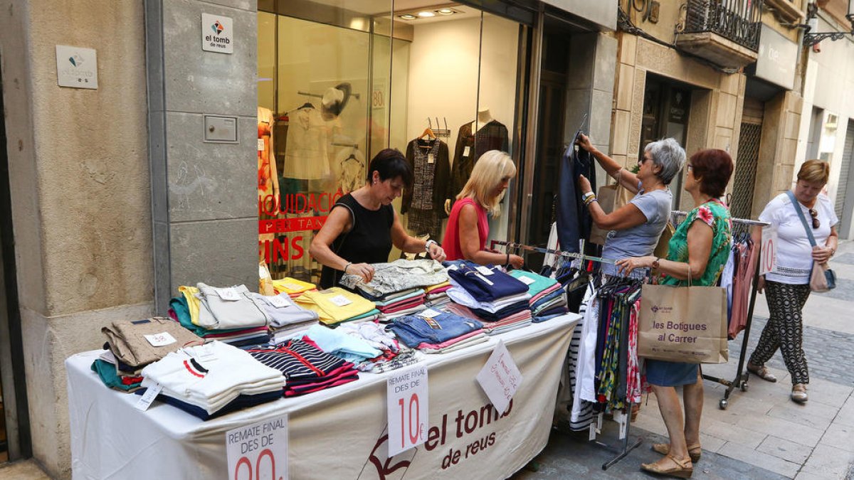Més estoc i més descomptes a l'edició d'estiu de les Botigues al Carrer de Reus