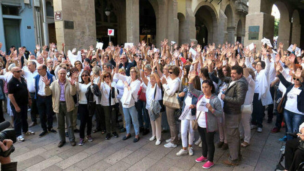 El moviment 'Parlem' torna al carrer dos anys després per reclamar diàleg
