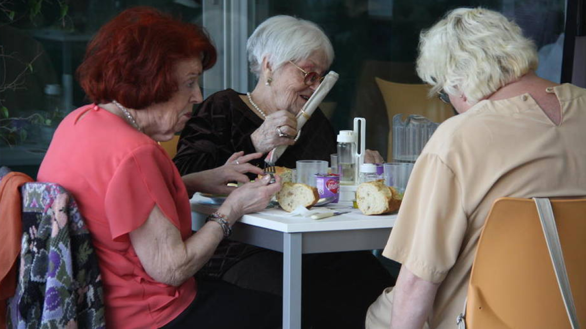 Abuelos, personas mayores, personas mayores residencia