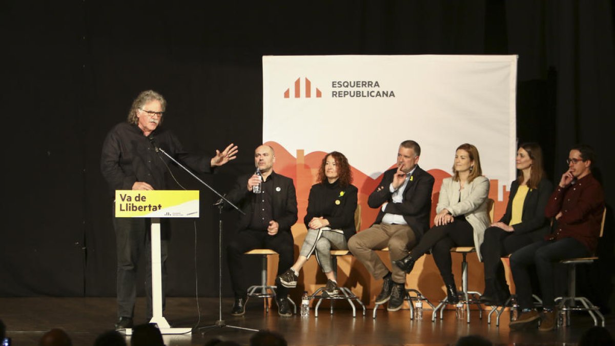 L'actual diputat al Congrés, Joan Tardà, ahir dijous en l'acte electoral que es va celebrar al Centre Cívic de Sant Pere i Sant Pau.