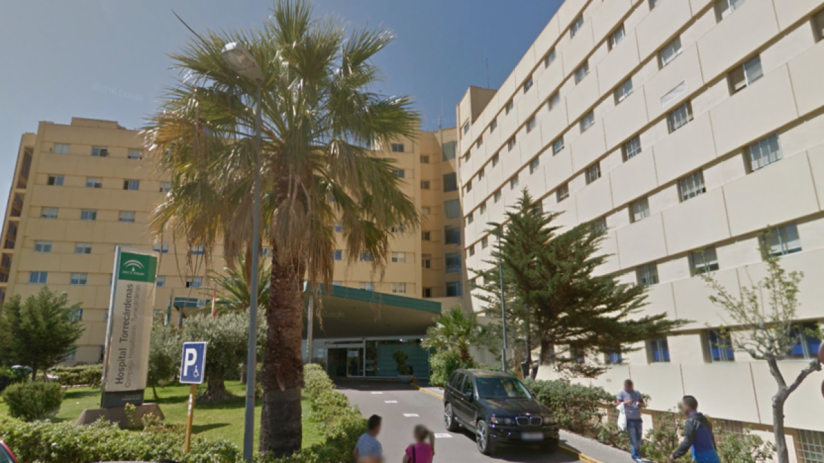 Investigan si una mujer muerta fue abandonada por el propietario del invernadero donde trabajaba