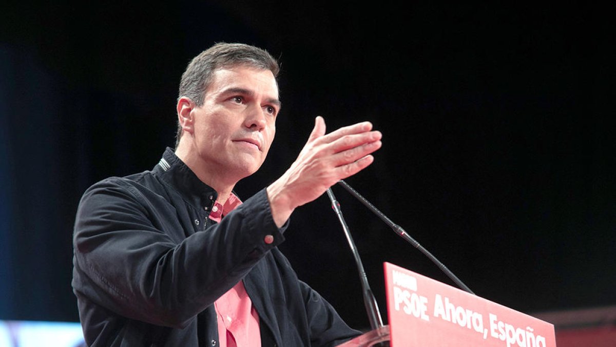 El PSOE elimina de su programa la promesa de más autogobierno para Cataluña