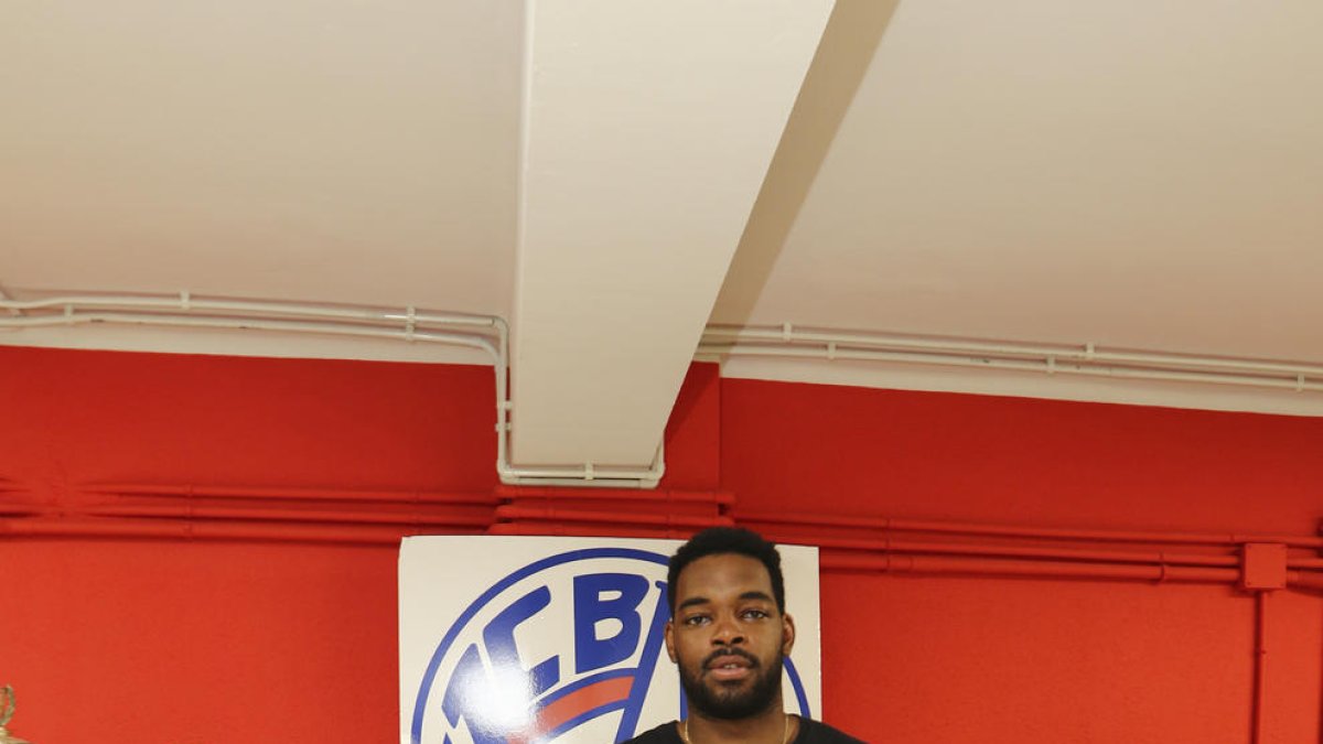 Diamond Onuwka, Club Bàsquet Valls