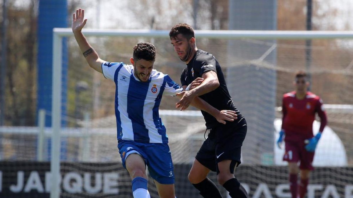La debilidad del Español B como visitante es el clavo al cual se coge un Nàstic que lo recibirá el domingo