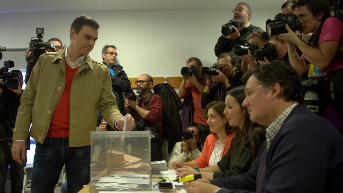 Sánchez espera que los votantes emitan un «mensaje claro» con una «mayoría sólida» que permita la estabilidad