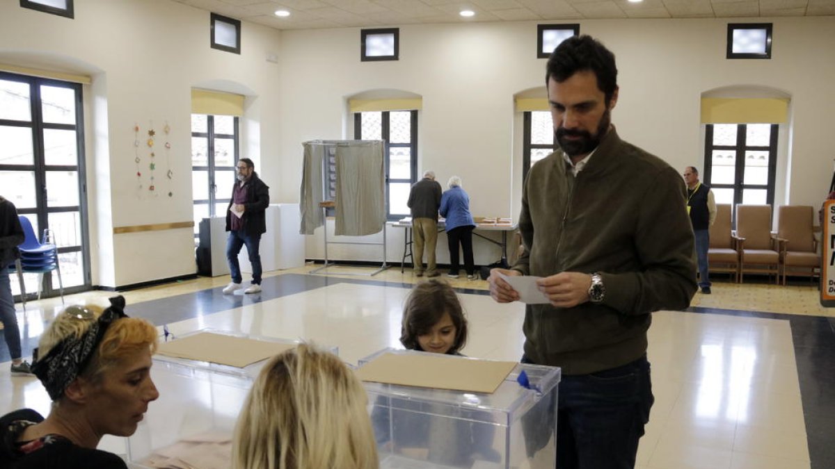 Torrent hace un llamamiento a acudir «en masa» a las urnas: «Nos lo jugamos todo, nos jugamos la libertad»