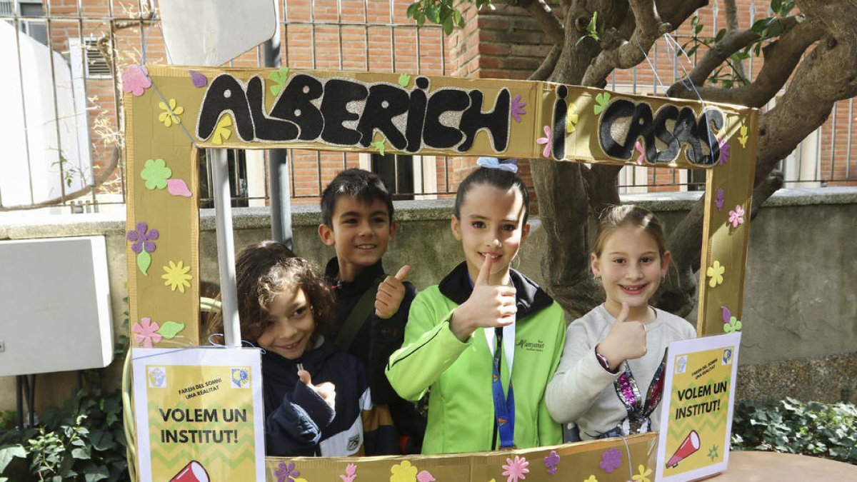 Alberich i Casas busca complicidades para conseguir el instituto en Ponent