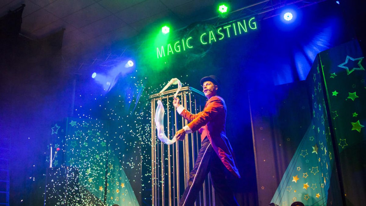 Torredembarra gaudeix del tercer Festival de Màgia