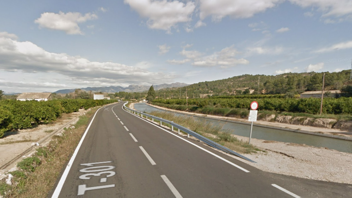Muere un ciclista de 19 años atropellado en la T-301 en Tortosa