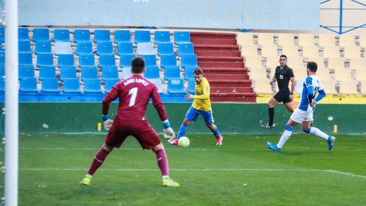 El Orihuela todavía no ha ganado ningún partido de los nueve jugados como local