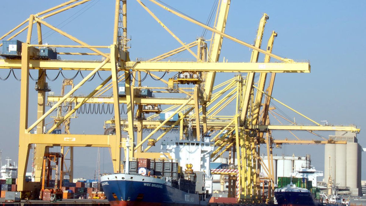 La Audiencia Nacional investiga 15 empresas por el presunto pago de comisiones a CDC