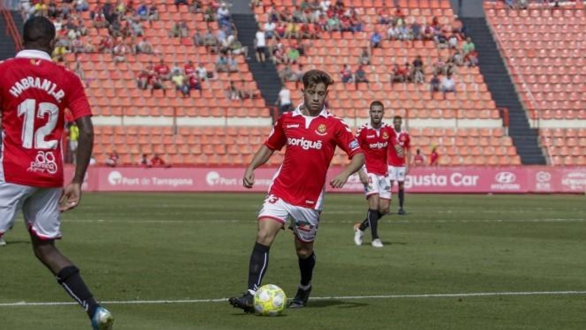 Joel Lasso jugará cedido al CF Badalona hasta a final de temporada