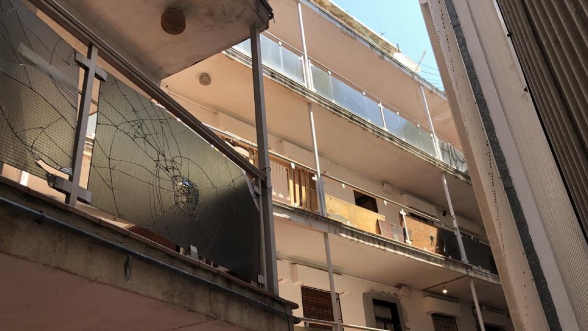 Vecinas del Rancho Grande: «Vivir aquí es una angustia constante, es horroroso»