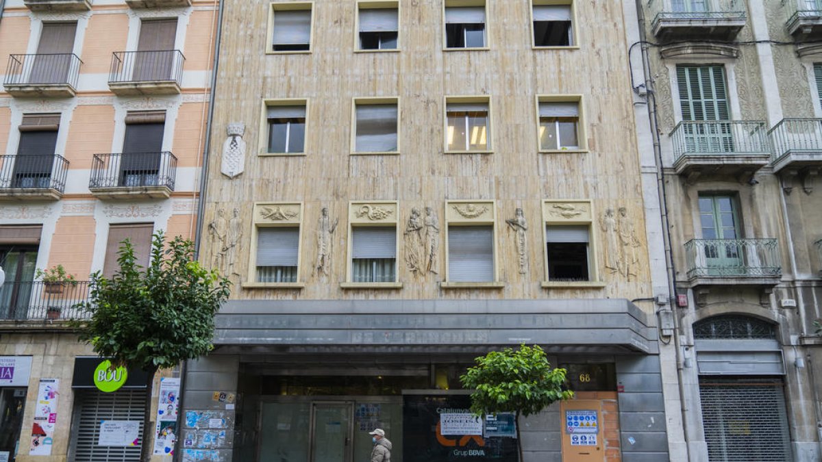 Habilitaran catorze nous pisos turístics a la Rambla Nova de Tarragona