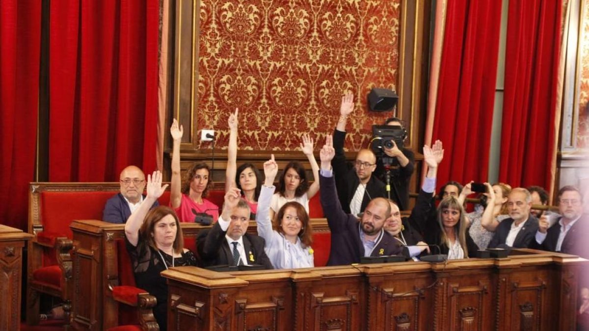 Primera reunió de la CUP amb el nou alcalde Pau Ricomà