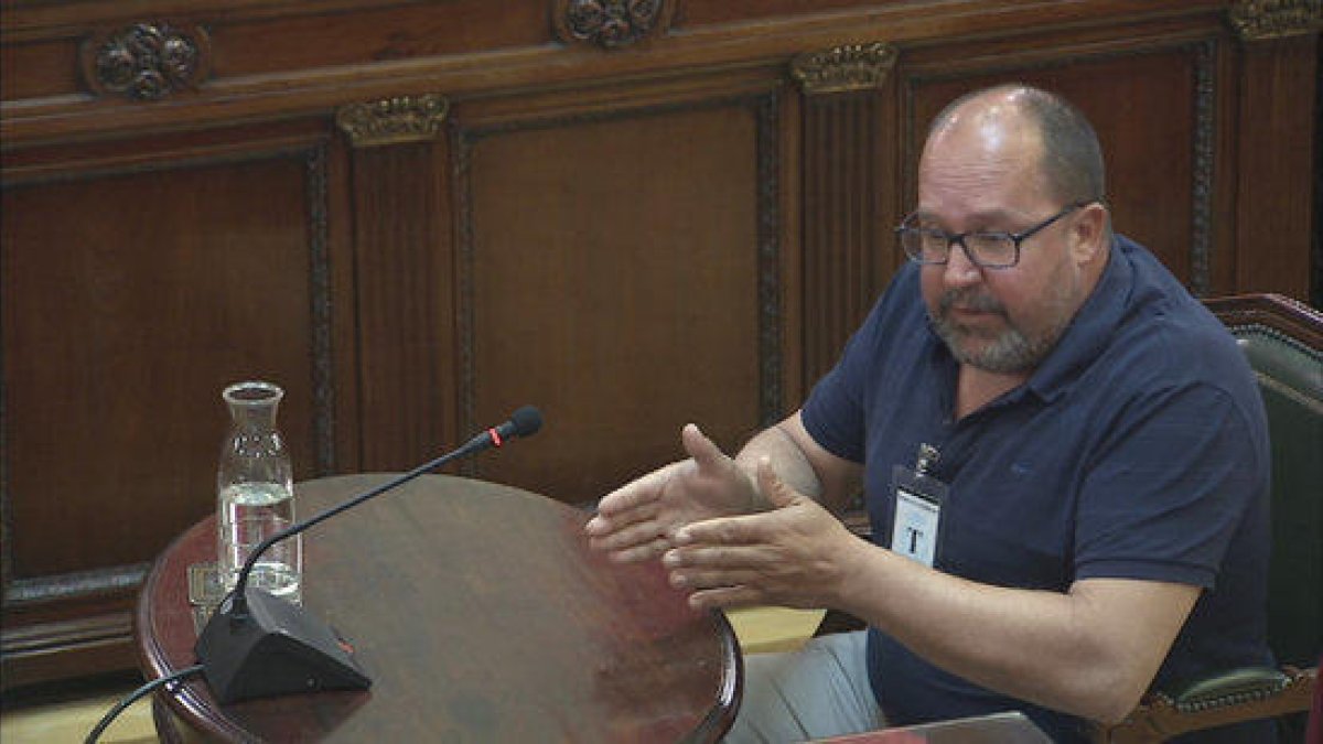 Joan Pau Salvadó, votante del 1-O en el pabellón ferial de Sant Carles de la Ràpita, en su declaración ante el Tribunal Supremo.