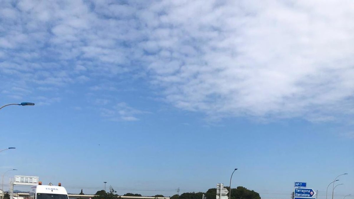 La Policía Local de Cambrils ha interpuesto casi 200 denuncias durante el mes de abril