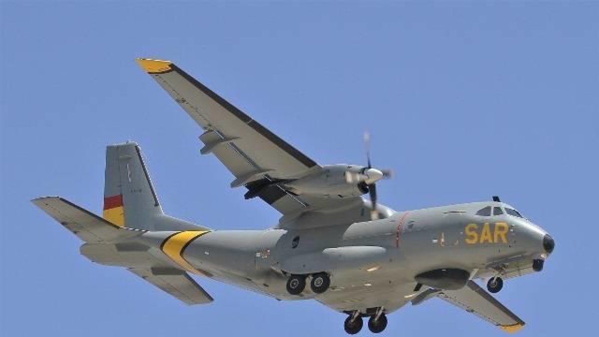 La recerca de l'avioneta de Reus desapareguda al mar es manté només a càrrec d'un avió militar