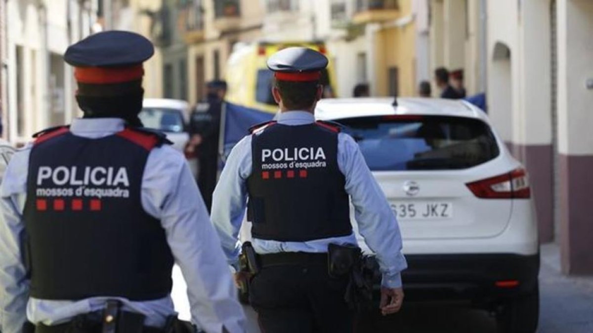 Los Mossos d'Esquadra editan una guía de actuación para abordar los casos de violencia machista y doméstica durante el confinamiento