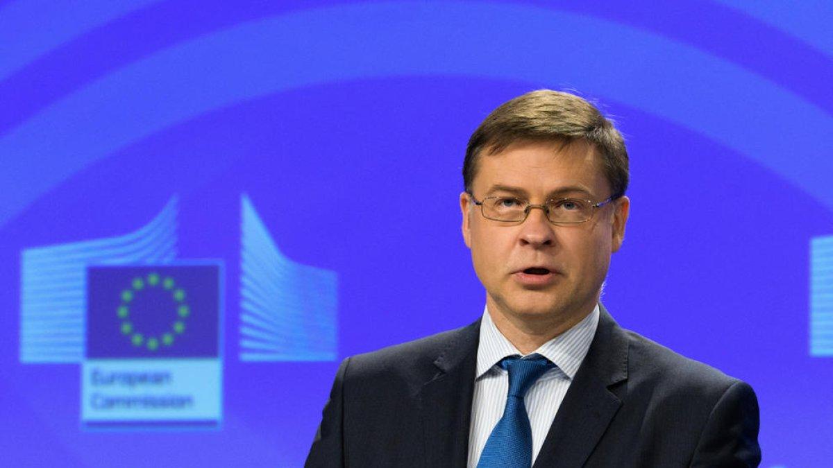 Bruselas prevé ahora una recuperación económica «más lenta de lo que pensaba previamente»