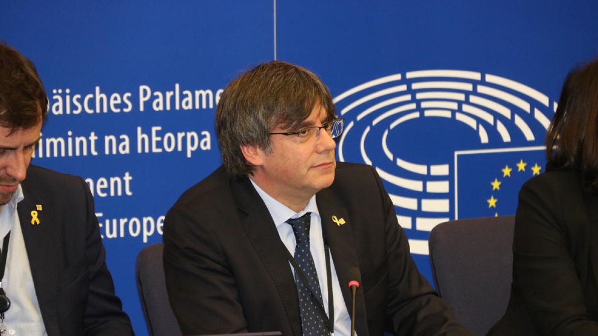 Carles Puigdemont, Parlament Europeu