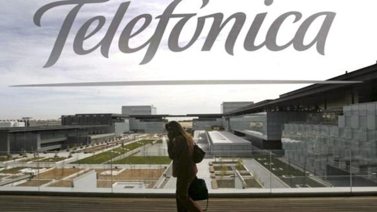 Telefónica detecta el primer cas de coronavirus entre els seus empleats a Aravaca, Madrid