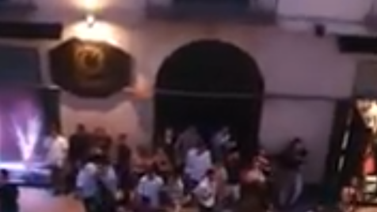 Una disputa en la puerta de la discoteca Classix de Reus enerva a los vecinos