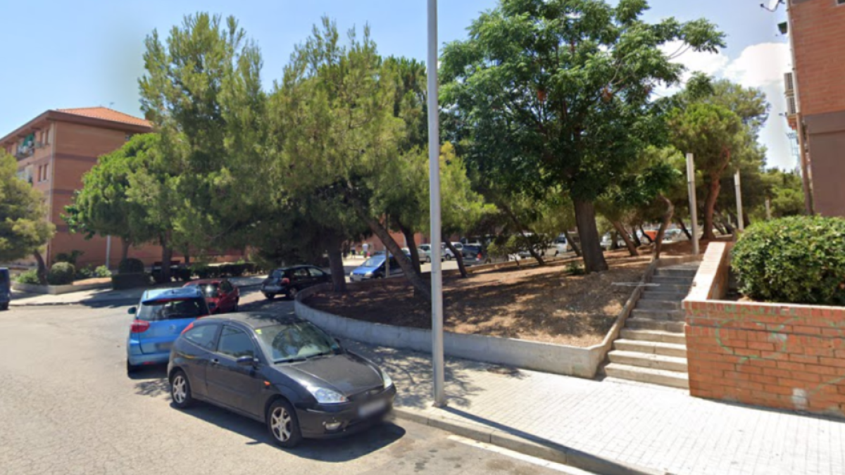 Calcinado un coche en Campclar