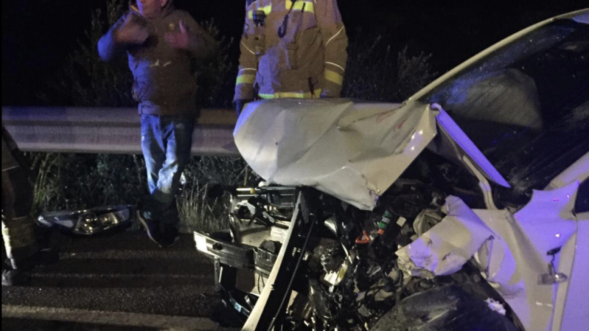 Dos heridos leves en una colisión frontal en la C-31 en Calafell