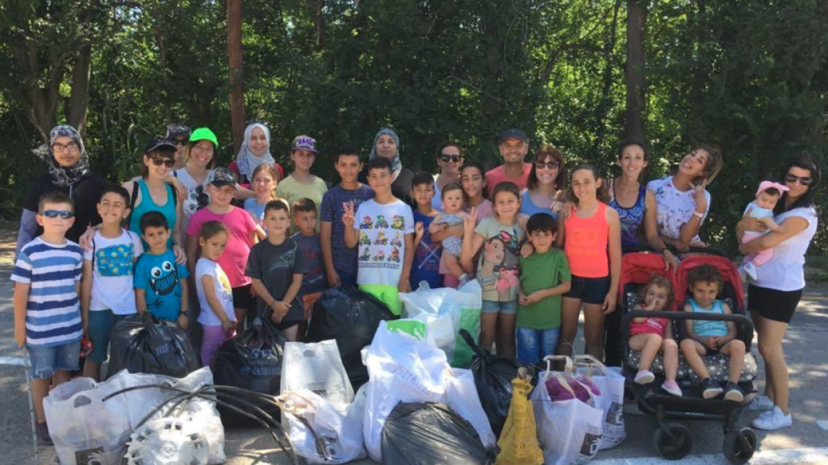 Recogen 52 kilos de basura en el entorno del río Francolí