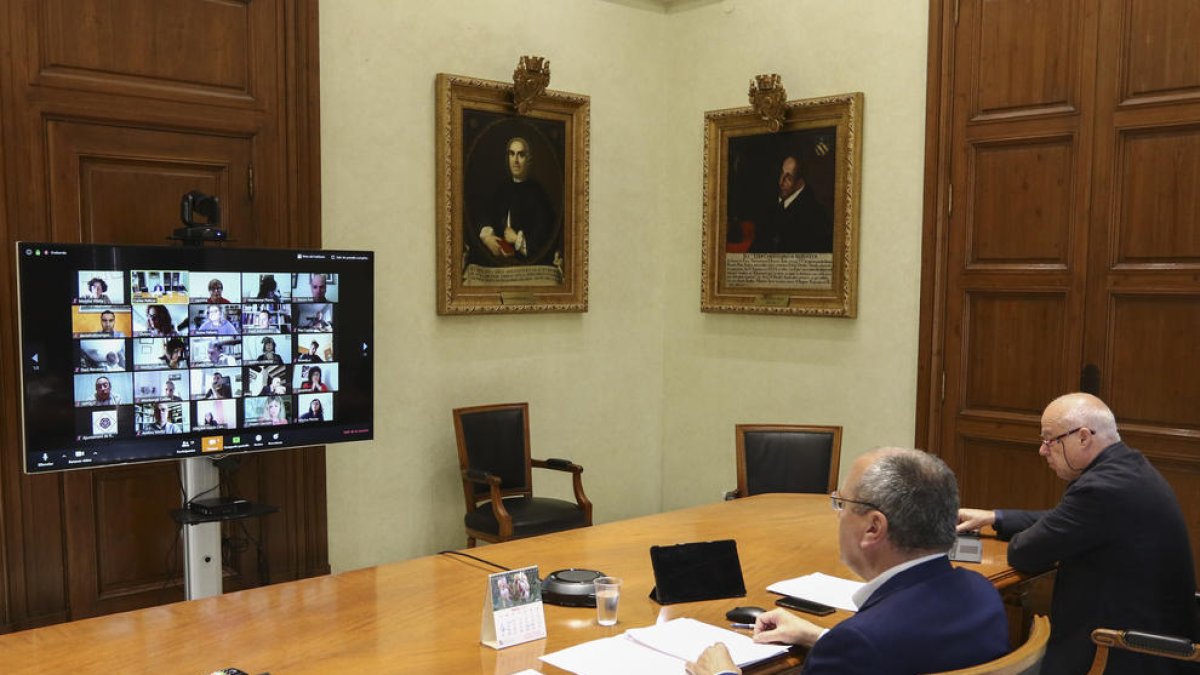 Paso adelante por|para la intervención urbanística en el área del Horno del Soto